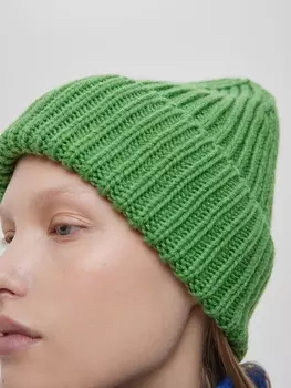 Шапка-бини крупной вязки, зеленый