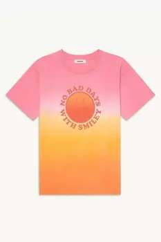 Розово-оранжевая футболка со смайлом