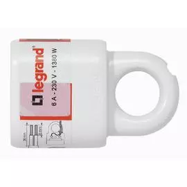 Legrand Элиум Белый Розетка 2Р, 6А, пластик - с кольцом