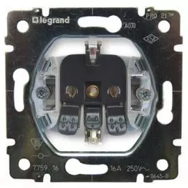 Legrand PRO 21 Мех Розетка с/з, винт клеммы