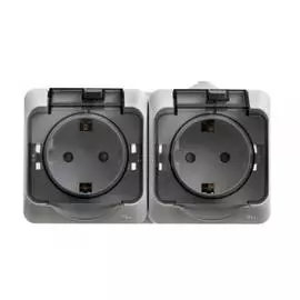 SE Этюд наруж Серая Розетка 2-я с/з со шторками c крышкой IP44