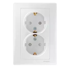 SE Sedna Бел Розетка 2-я с/з с защитными шторками литая