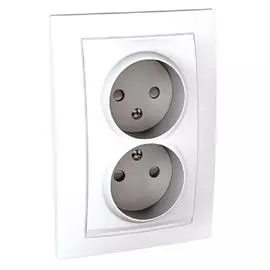 SE Unica Бел Розетка 2-ая б/з с защитными шторками винт. зажим, литая