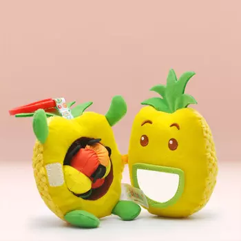 Подвесная игрушка Sharktoys мягкая развивающая с набором погремушек Ананас