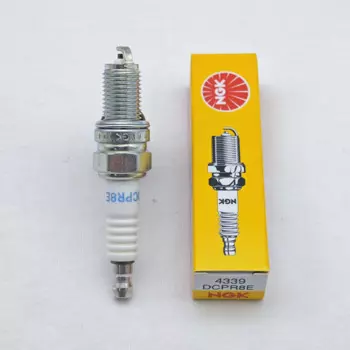 1 шт. оригинальная свеча зажигания NGK DCPR8E # 4339 для Bombardier 260 Ducati 696/796 F800/F700