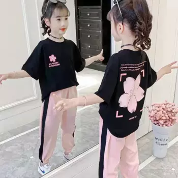 2024 Girls Clothes Child Sports Suit Teen Tracksuit Loose Flower T Shirt Tops + Ankle-tied Pants Striped 4 6 8 10 11 12 14 Years