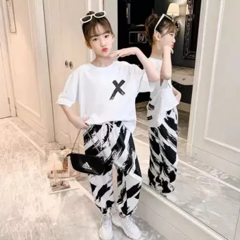 2025 Girls Clothes Child Sports Suit Teen Tracksuit Loose Flower T Shirt Tops + Ankle-tied Pants Striped 4 6 8 9 10 11 12 Years