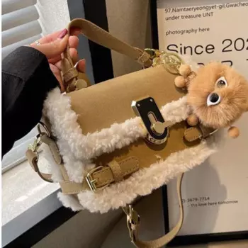 2025 New Design Lamb Wool Small Square Habdbag Versatile Commuting Plush Bags High-end Sense Handheld Shoulder Bag for Women