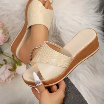 2025 New Women's Fashion Sandals Wedge Open Toe Platform Sandals Summer Solid Color Mid Heel Sandals Non-slip and comfortable