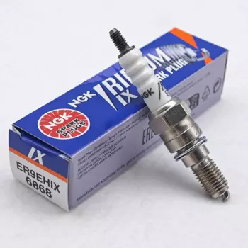 2 шт. оригинальная свеча зажигания NGK Iridium ER9EHIX 6868 подходит для VFR400 RVF400 V30 V35
