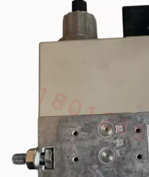 Бытовая лампа 407 B01 S22 + Бытовая лампа 412 B01 S22