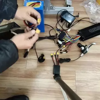 Двухэлементный Аккумуляторный модуль 40 А, параллельный модуль с двумя аккумуляторами разряжается одновременно для увеличения тока