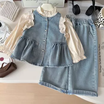 Джинсовый костюм для девочек, на возраст 6-7 лет