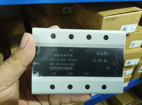 Фирменное новое оригинальное Аутентичное трехфазное реле C-Lin/250F-38 с контролем переменного тока, твердотельное реле с переменным током, с переменным током, для твердотельных двигателей 40A 40-440VAC