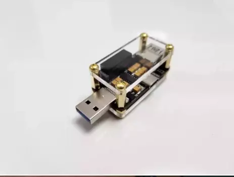 Изоляционный фильтр USB, улучшенный источник питания, поддерживающий скорость 480 Мбит/с