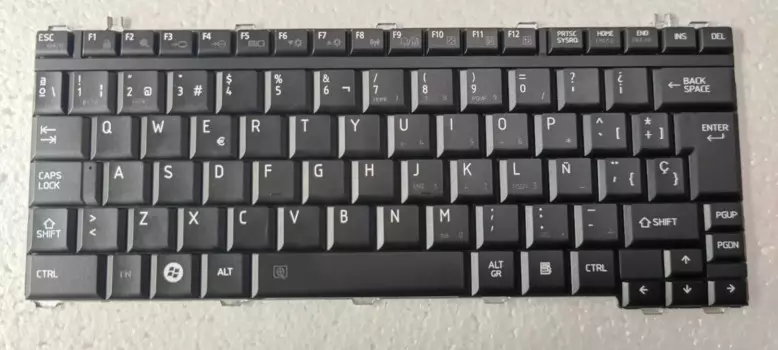 Клавиатура новая испанская для Toshiba Satellite U500 U505 T130 T131 M800 M832 M900
