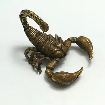 Латунная статуэтка скорпиона
