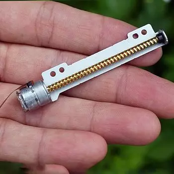 Миниатюрный шаговый двигатель Sankyo Motor 10мм