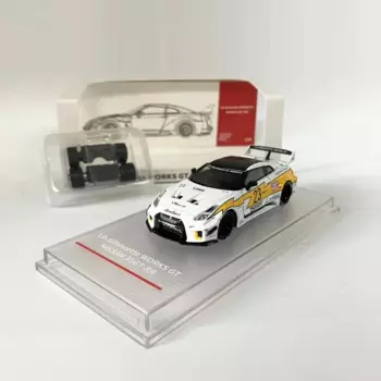 Модель автомобиля из сплава, см 1:64, длина 35 см, силуэт, 35GT-RR 3,0, вспышка, № 23, спортивный автомобиль
