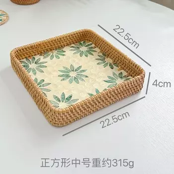 Настенная корзина из ротанга