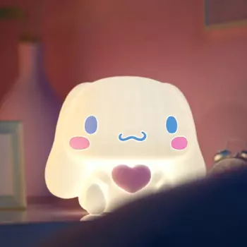 Новый ночник Sanrio Cinnamoroll, кровать для спальни, защита глаз, мягкий свет, настольная лампа, милый детский рождественский праздничный подарок