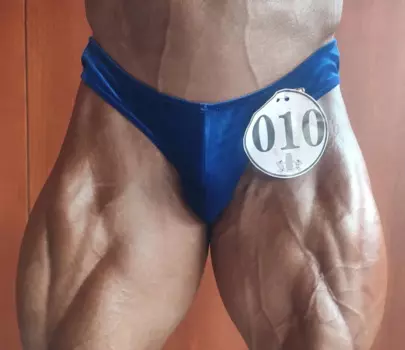 NPC IFBB CBBA Последние правила мужские традиционные плавки для бодибилдинга брюки для соревнований шириной 5 см корейские бархатные шорты