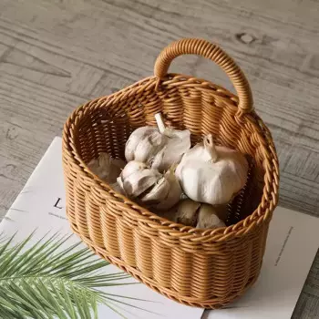Ручная плетеная чесночная подвесная коробка, настенная подвесная корзина для фруктов и мелочей с ручкой, органайзер, домашний декор