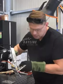 Ручной Волоконно-лазерный сварочный аппарат RAYLINE 1500 Вт 2000 Вт 3000 Вт, лазерная Пайка для металла