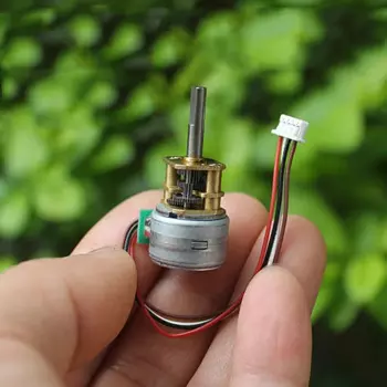 Шаговый двигатель Micro 15 мм, 5 В, 2-фазный