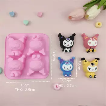 Силиконовые формы для выпечки Kuromi MINISO 4 шт