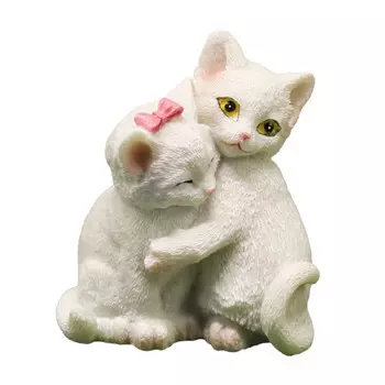 Смоляная статуэтка кошек