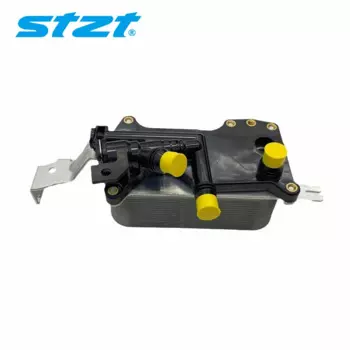 СТТ 17217638580 Масляный радиатор двигателя для BMW F07 F10 F06 F12 F13 530i 650i OEM: 1721 7638 580 17217601951