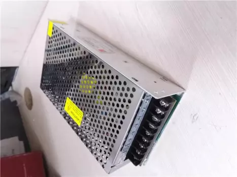 Светодиодный дисплей, источник питания, подлинный 5V40A200W полноцветный наружный большой экран, экран для ходьбы, мобильный большой экран