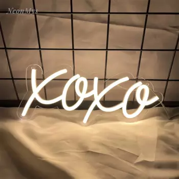 XOXO Неоновая вывеска Художественное украшение для вечеринки Неоновая вывеска для влюбленных Вечеринка Свадебный декор USB Дом Спальня Настенный декор Доски Неоновые лампы