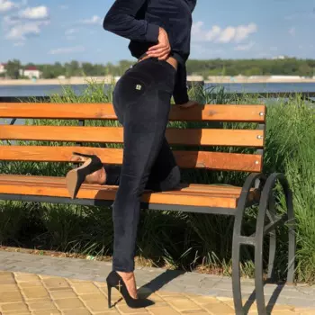 Женские спортивные Леггинсы Shascullfites Melody, бархатные брюки-карандаш для бега, женские черные удобные штаны