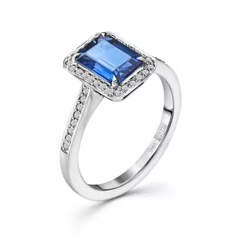 Кольцо с 43 бриллиантами белое золото 750