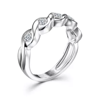 Кольцо с 5 бриллиантами белое золото 585