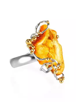 Красивое кольцо из серебра с позолотой, украшенное натуральным янтарём «Версаль»