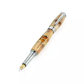 Перьевая ручка в корпусе из рога лося с отделкой из янтаря