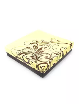 Подарочная коробочка 154х154 мм бежевая с вензелями