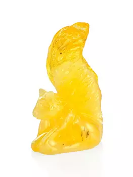 Резьба из натурального балтийского янтаря «Белочка»