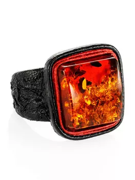 Роскошное кожаное кольцо «Нефертити» со вставкой из искрящегося янтаря