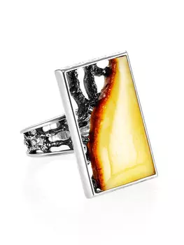 Серебряное кольцо «Модерн», украшенное пейзажным янтарём