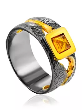 Стильное кольцо из янтаря «Претория»