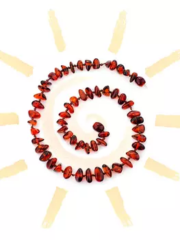 Яркие детские бусы из натурального балтийского янтаря «Галька вишнёвая»