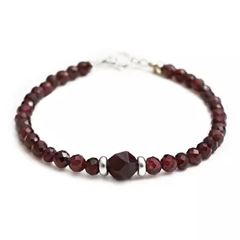 Браслет из граната с серебром 925 "Маркиза"