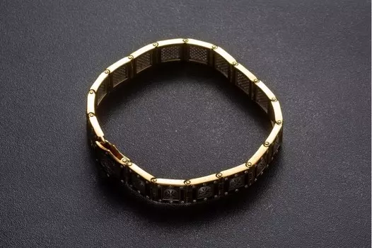 Браслет с горячей эмалью.