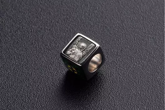 Бусина "Архангел Михаил" с зеленой эмалью