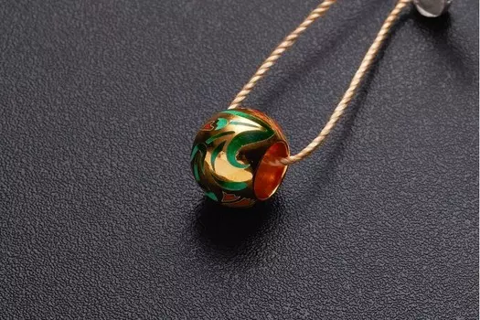 Бусина. Гвоздика