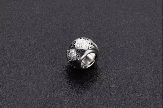 Бусина. Процветший Крест, византийский цветок.